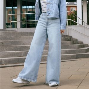 Levi’s loose wide leg jeans